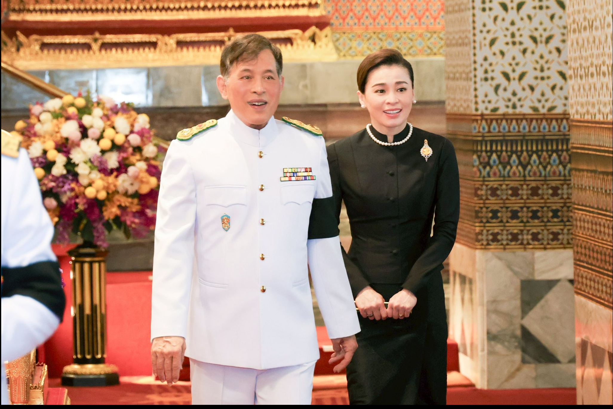 ในหลวง - พระราชินี เสด็จฯไปทรงบำเพ็ญพระราชกุศล ในการพระราชพิธีสงกรานต์ พุทธศักราช ๒๕๖๙ ณ หอพระสุราลัย พิมาน พระที่นั่งไพศาลทักษิณ หอพระธาตุมณเฑียร และพระที่นั่งอมรินทรวินิจฉัย พระบรมมหาราชวัง